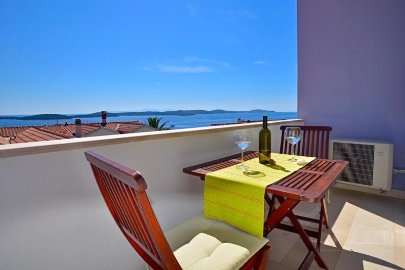 Sunset Apartments Хвар Экстерьер фото